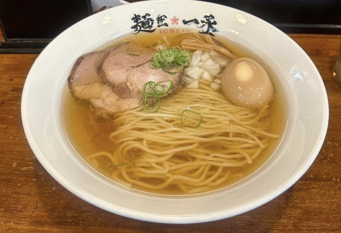 麺匠一丞さんの鰆油の塩ラーメン